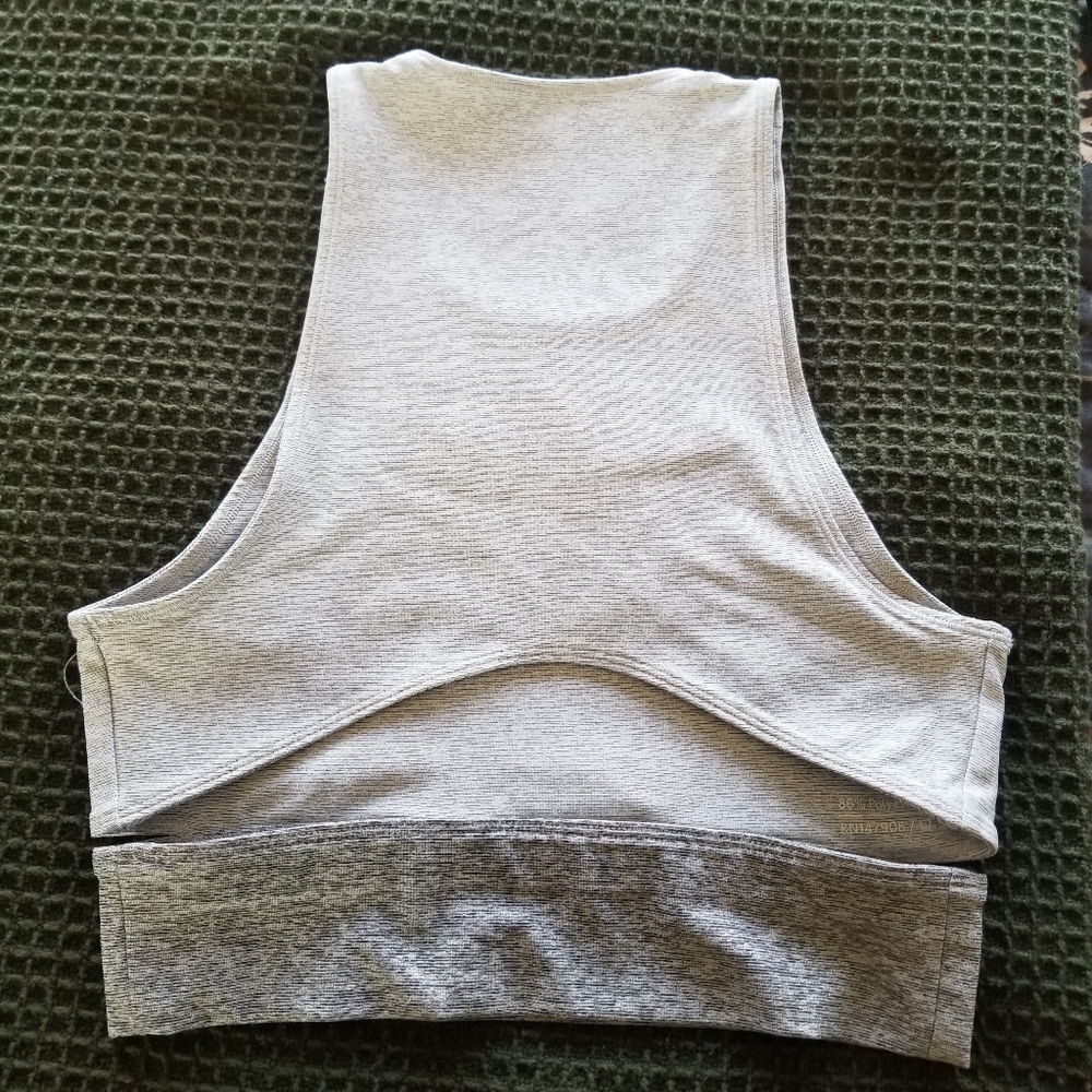 Outdoor Voices | Splash Back Sports Bra - Picture 2 of 7